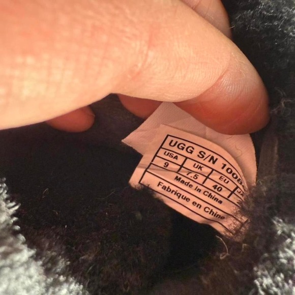 UGG Analise Suede Lace Up Heeled Bootie Size 9 - Picture 4 of 7